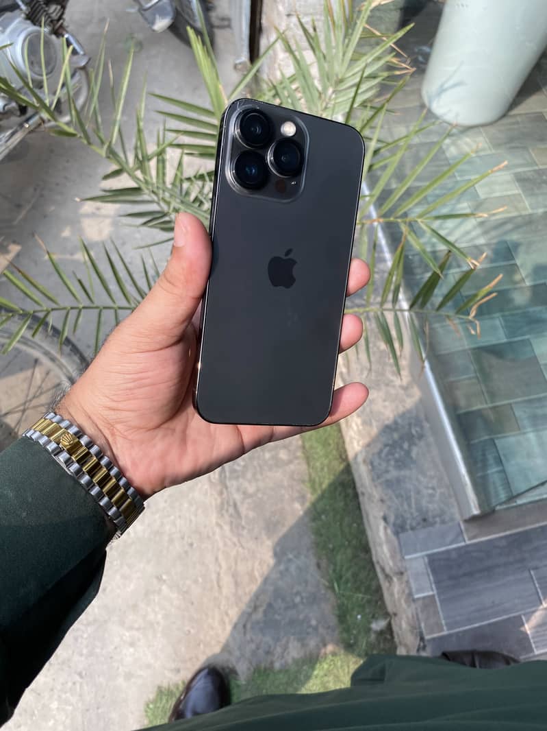 Apple iPhone 13 Pro 3