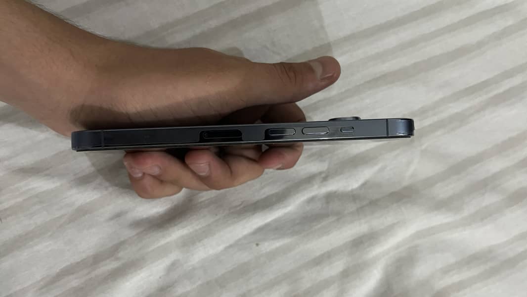 Apple iPhone 13 Pro 6