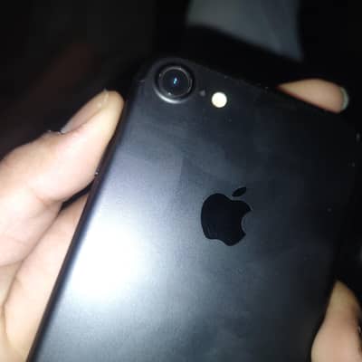 Apple iPhone 7
