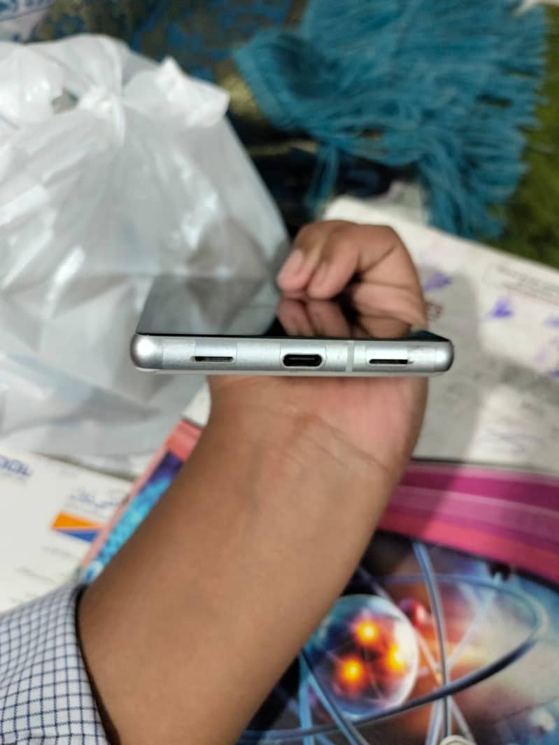 Google Pixel 7a 4