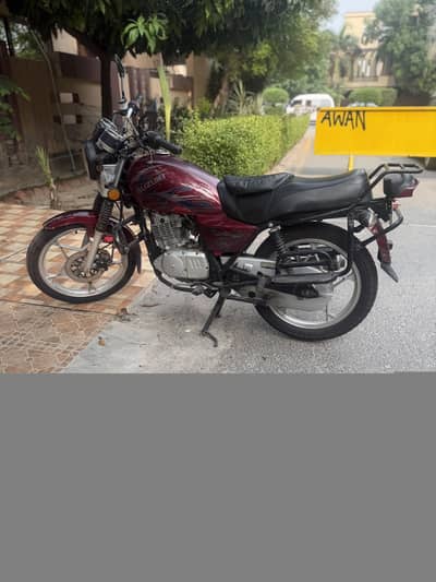 Suzuki gs 150 se