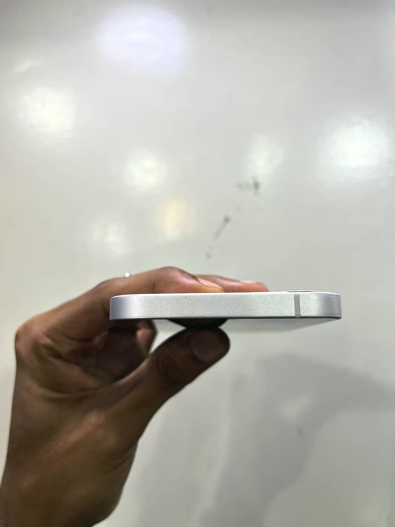 Apple iPhone 12 2