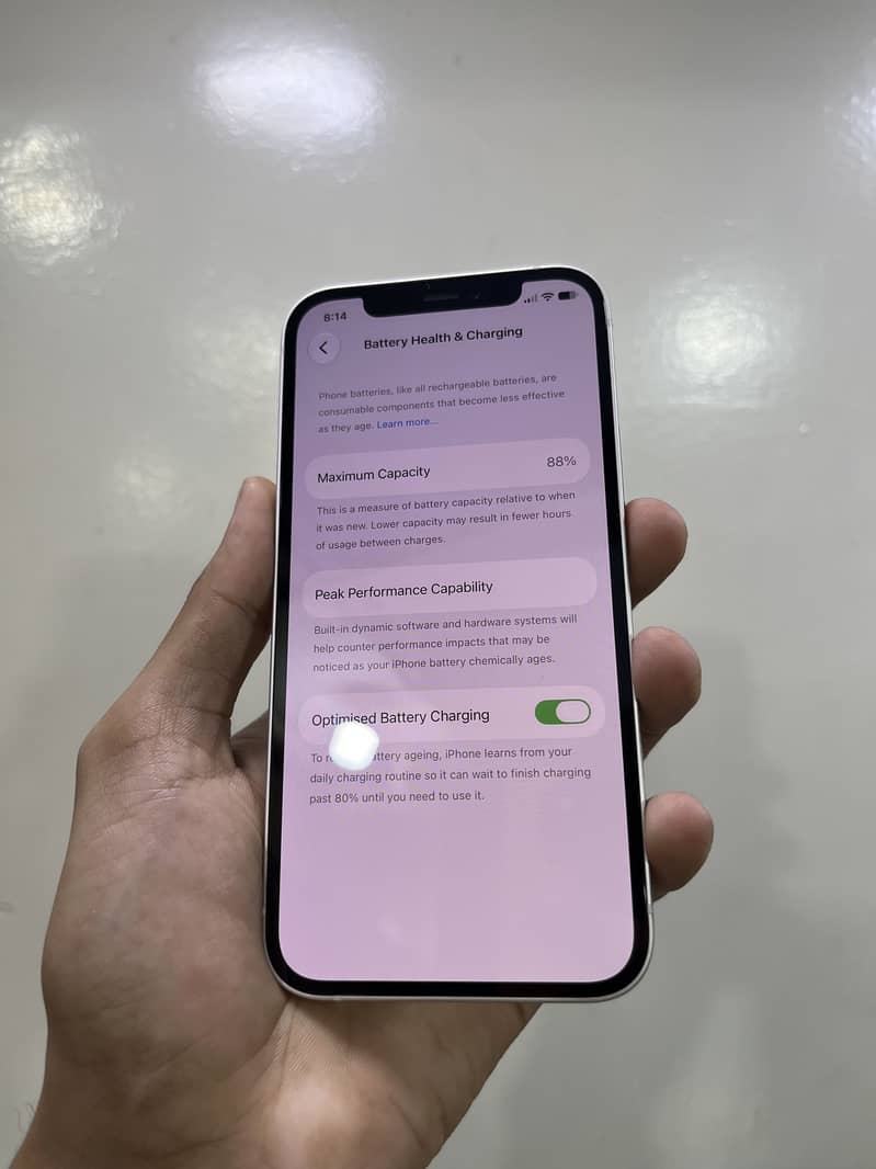 Apple iPhone 12 4