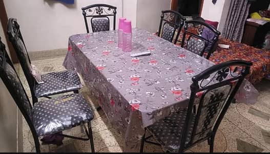 DINING TABLE WITH 6 CHAIRS
