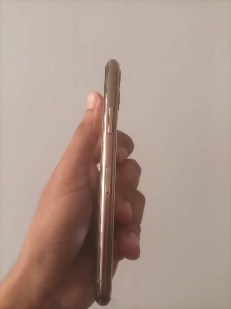 Apple iPhone 11 Pro 5