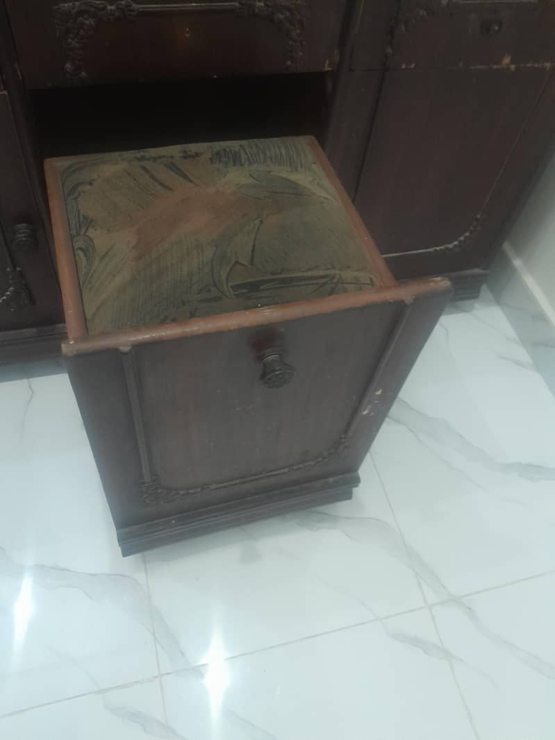 used bed and dressing 1