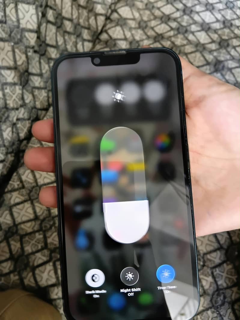Apple iPhone 13 1