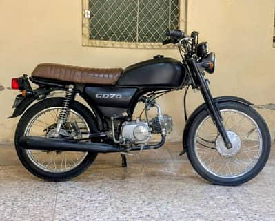 Honda CD70 2015 Cafe Racer Modified | Black Excellent Condition