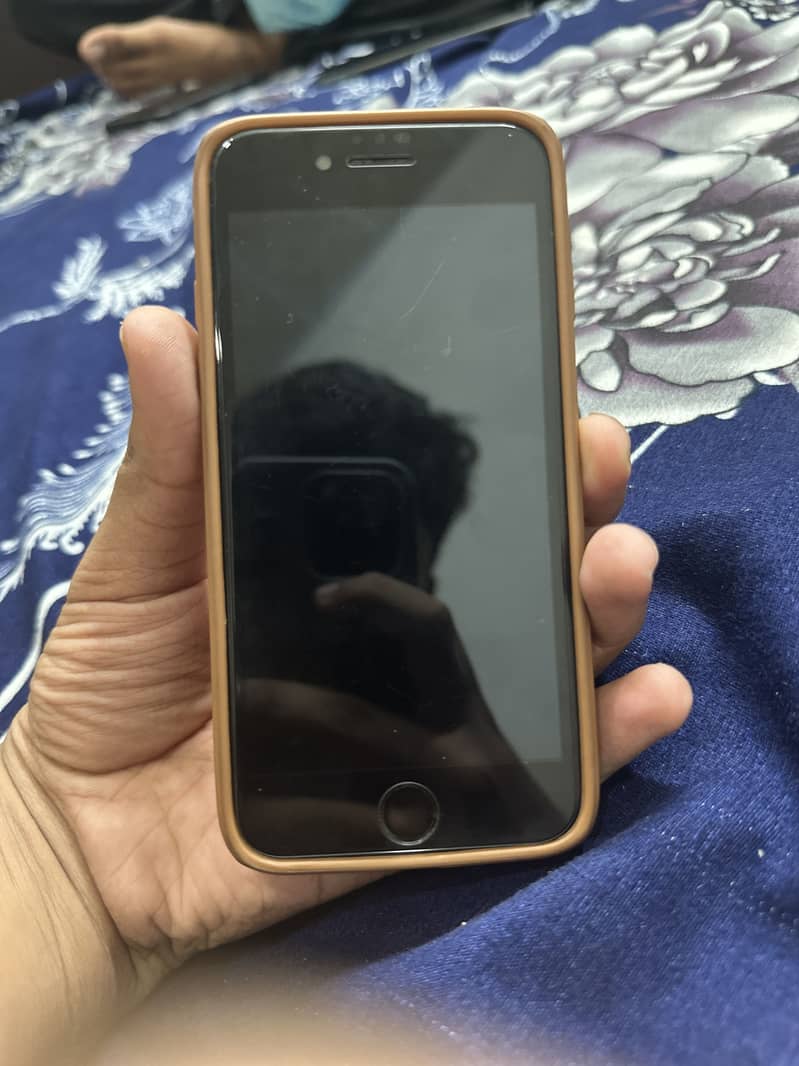 Apple iPhone 7 3