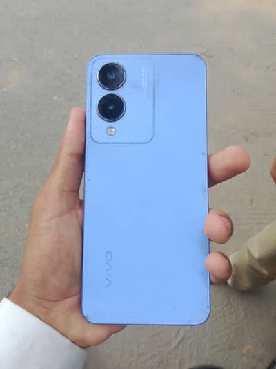 Vivo Y17s