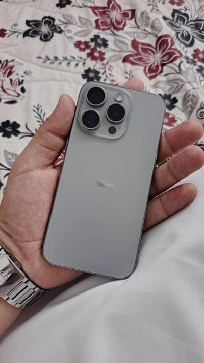 Apple iPhone 15 Pro