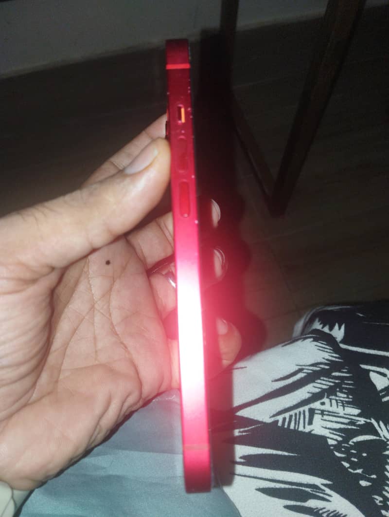 Apple iPhone 14 3