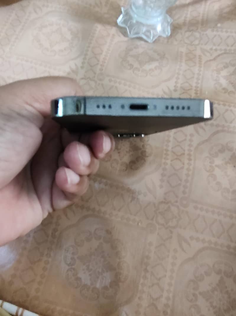 Apple iPhone 12 Pro 3