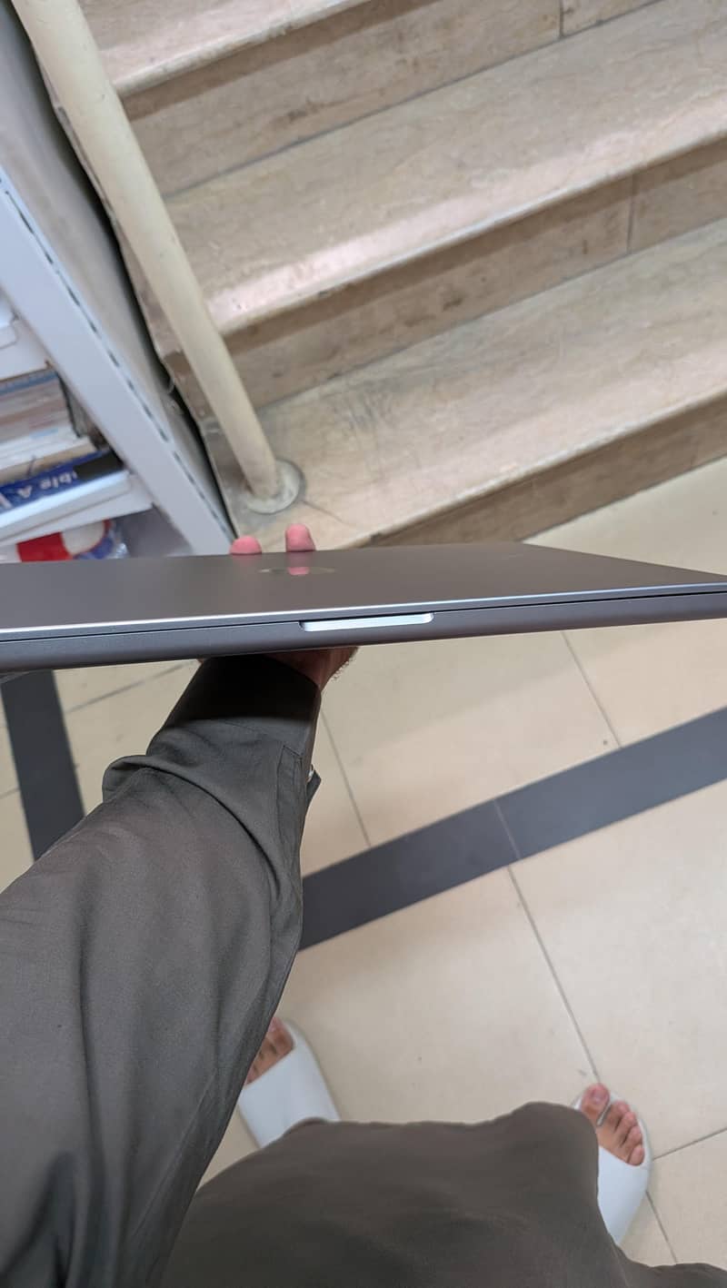 Macbook pro m1 4