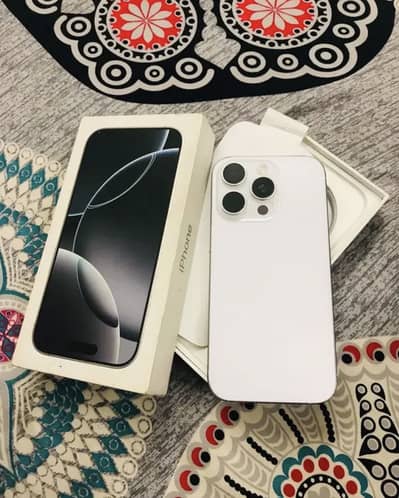 Apple iPhone 16 Pro