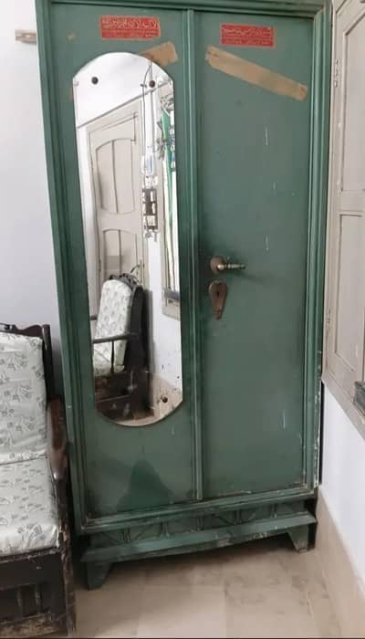 Almirah for Sale
