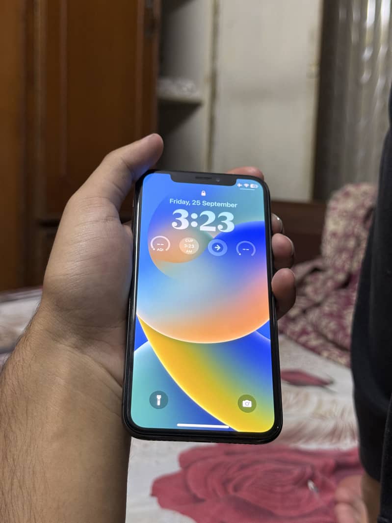Apple iPhone X 0