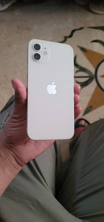 Apple iPhone 12