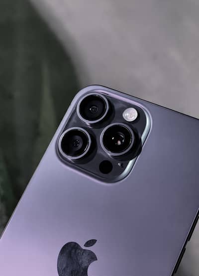 Apple iPhone 15 Pro Max factory