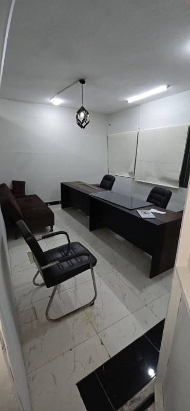 Ceasars Tower furnished office for rent 810sqft in shahar e Faisal