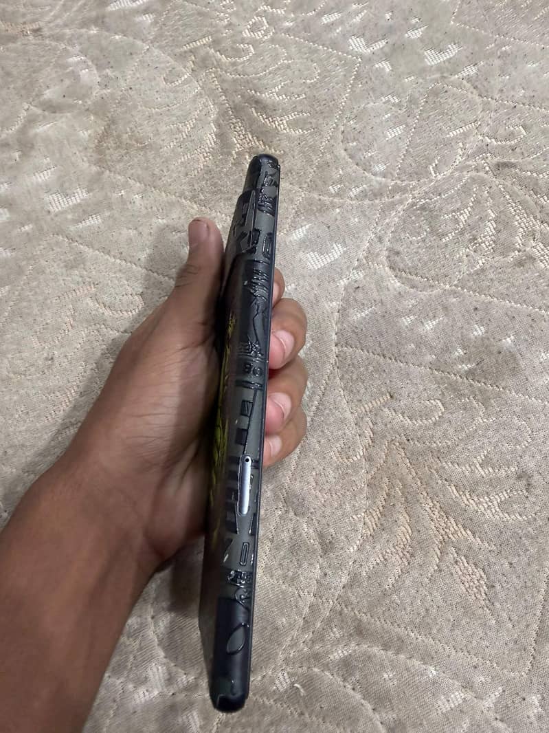 Google Pixel 7 4