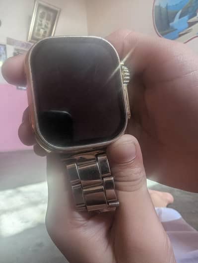 digital watch h smart watch 2300 ki li thi