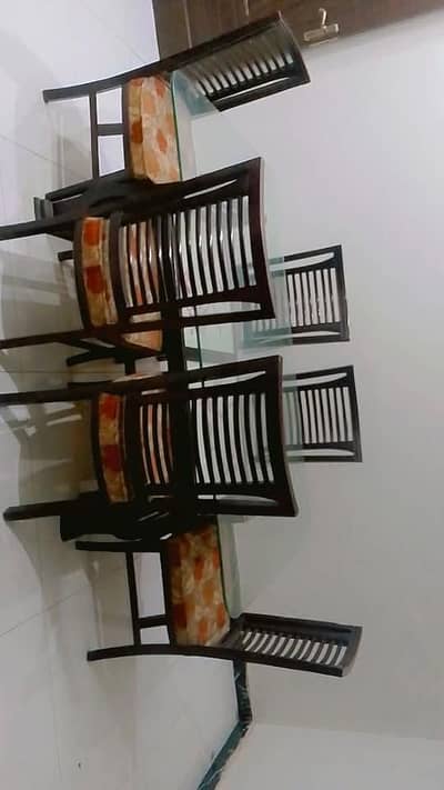 dinning table with 6 chair