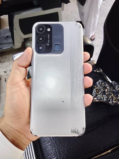 Tecno smart 8c