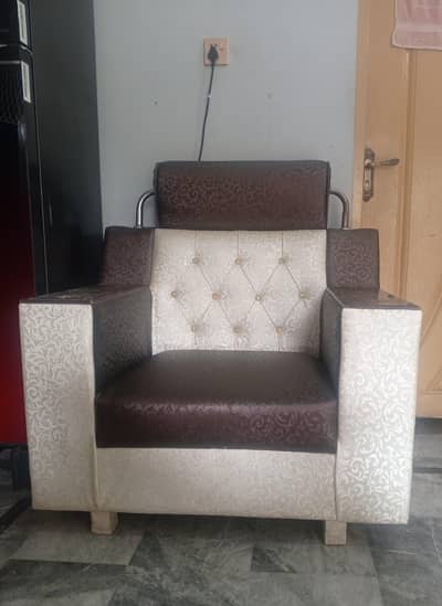 Sofa Set  (3.1. 1)  10/10  Condition