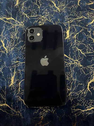 Apple iPhone 12