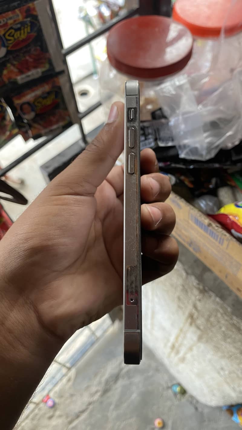 Apple iPhone 12 Pro 1
