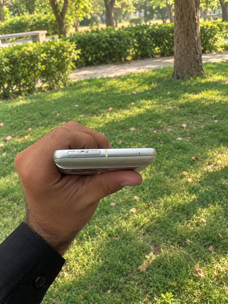 Google Pixel 7 2