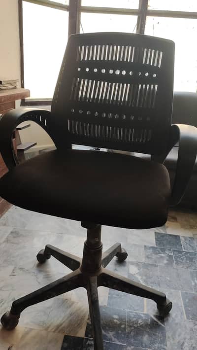 urgent sale office chair best condition