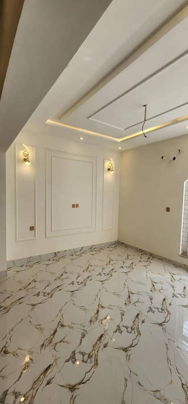 Double store house available for rent in diamond city phease 1