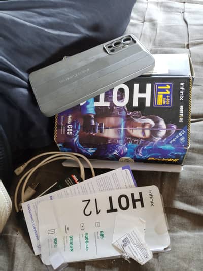 Infinix Hot 12