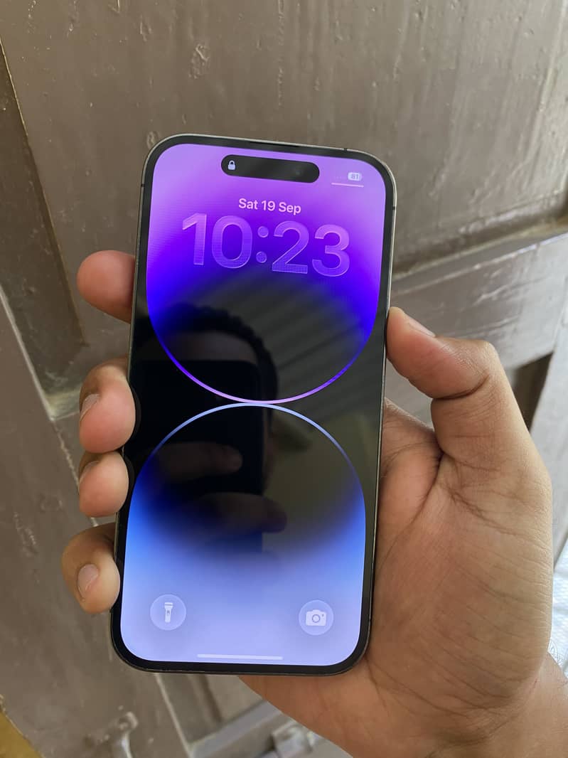 Apple iPhone 14 Pro 1