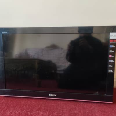 Sony Bravia 32" lcd tv