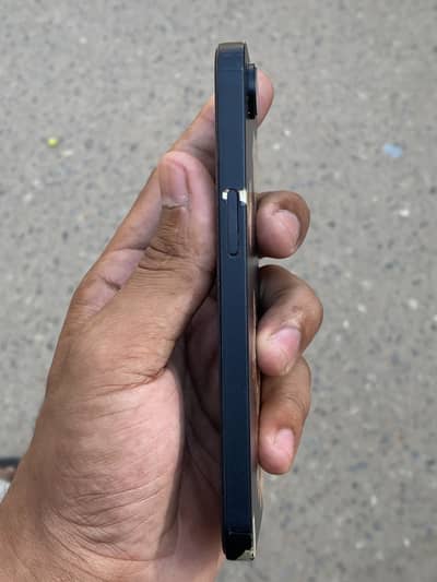 Apple iPhone 16e factory unlock 128 with box