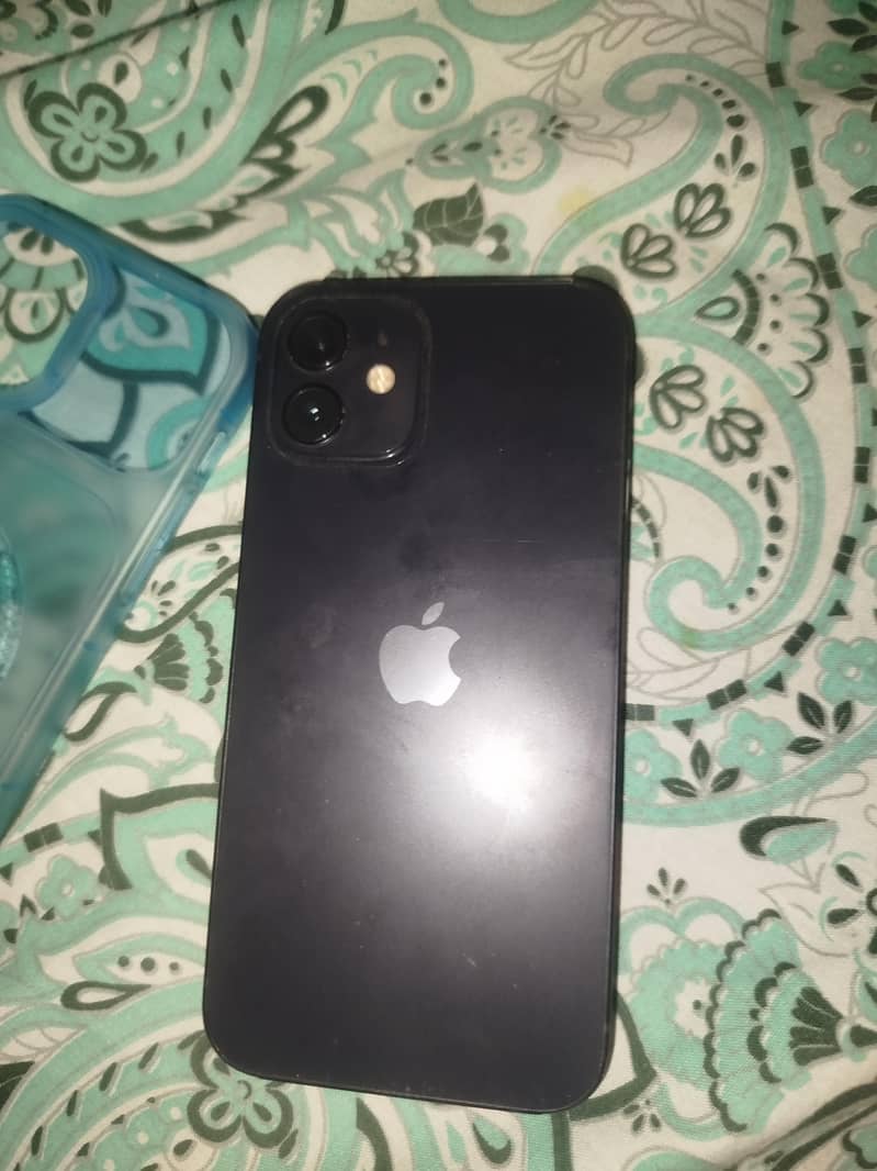 Apple iPhone 12 1