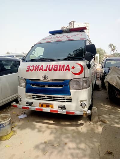 Toyota Hiace 2013