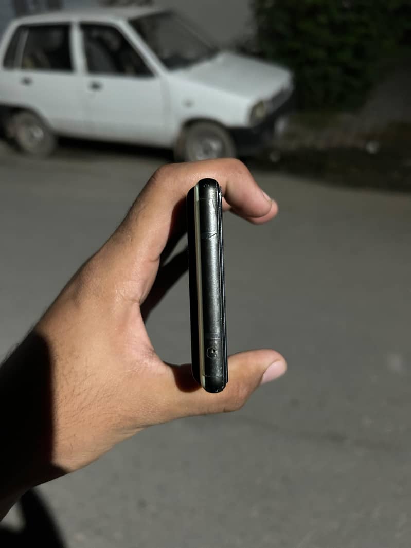Google Pixel 6 4