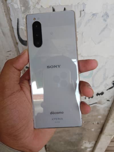 Sony Xperia 5