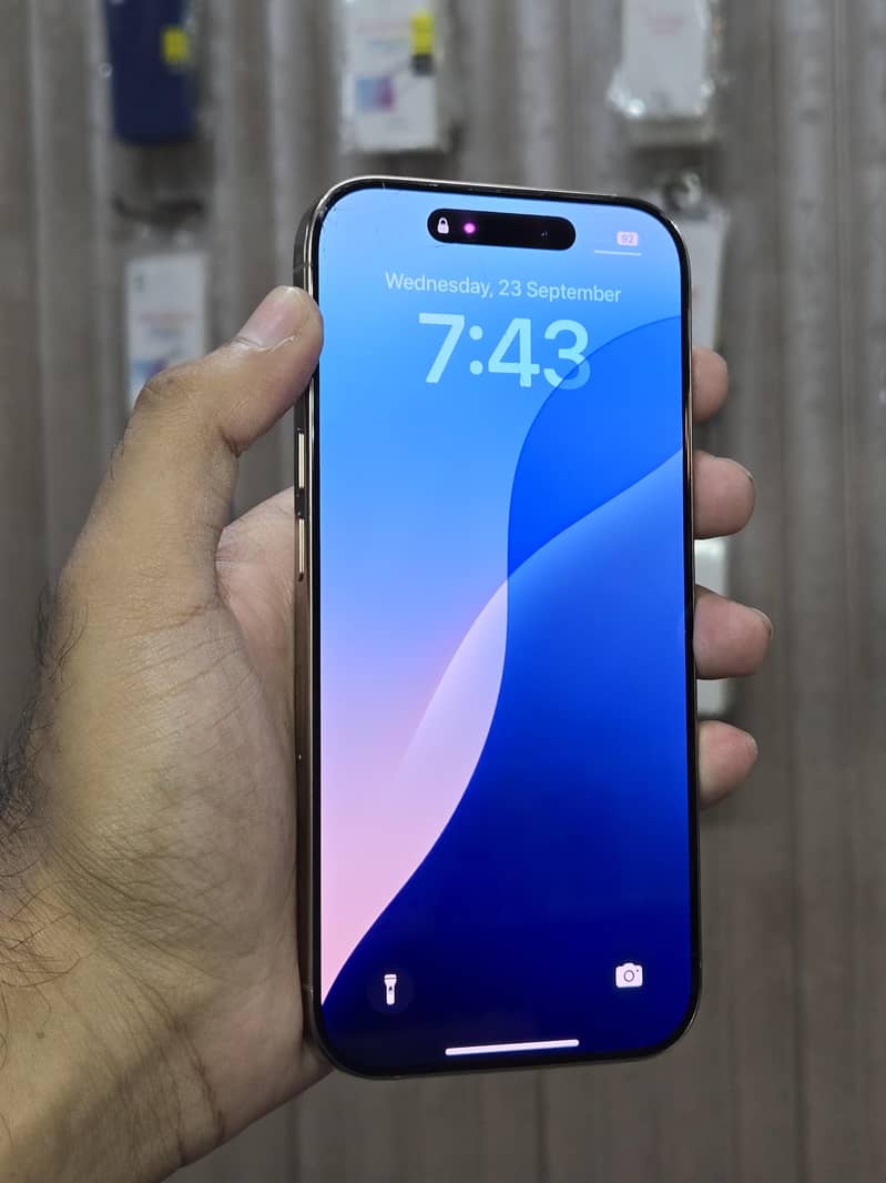 Iphone 16 Pro 1