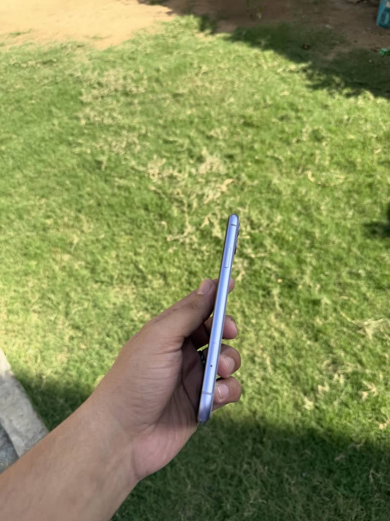 Apple iPhone 11 2