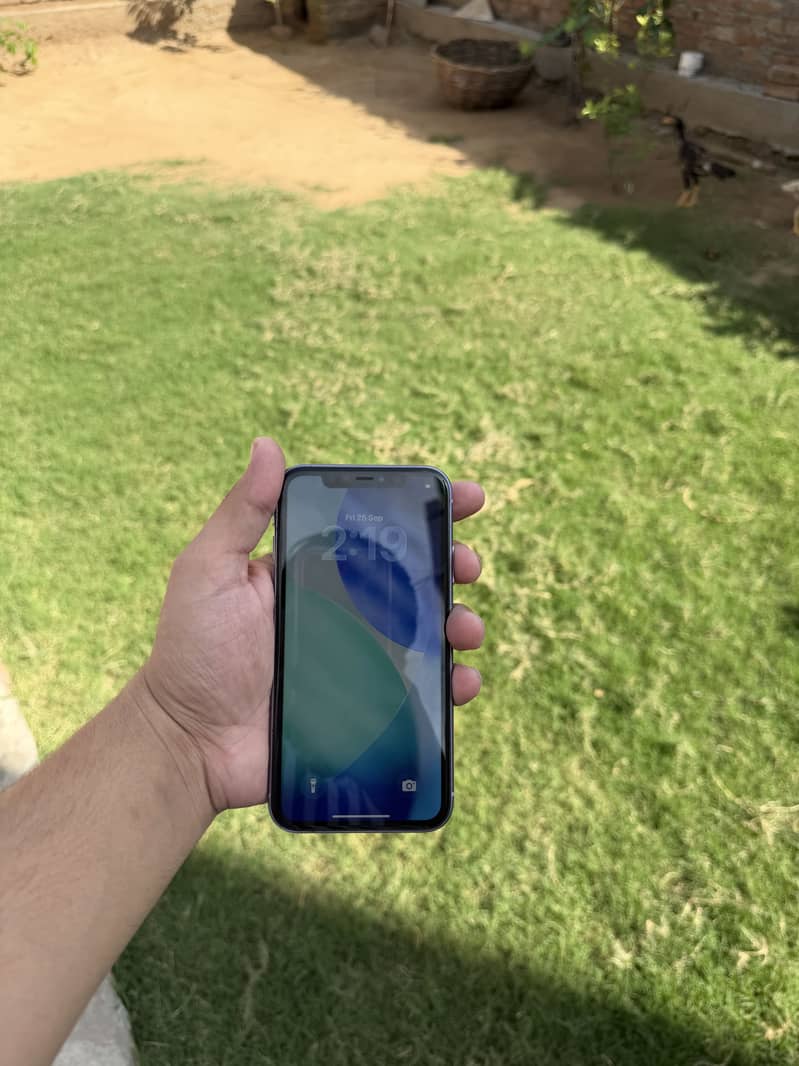 Apple iPhone 11 8