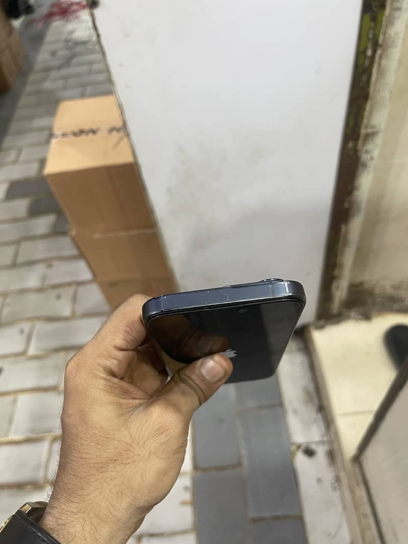 Iphone 15 Pro 0