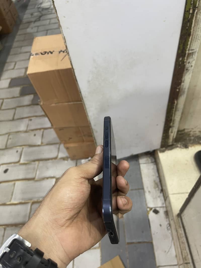 Iphone 15 Pro 3