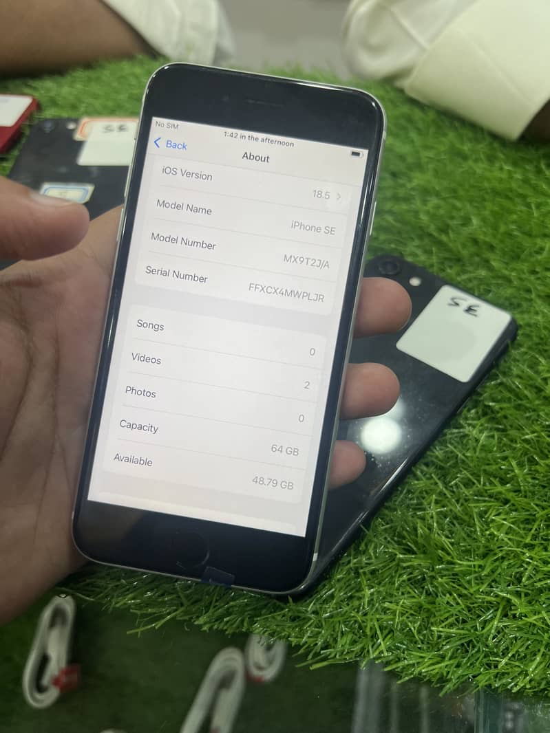 Apple iPhone SE 0