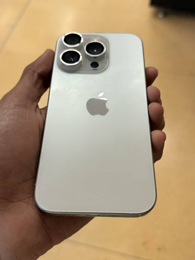 Apple iPhone 15 Pro 7