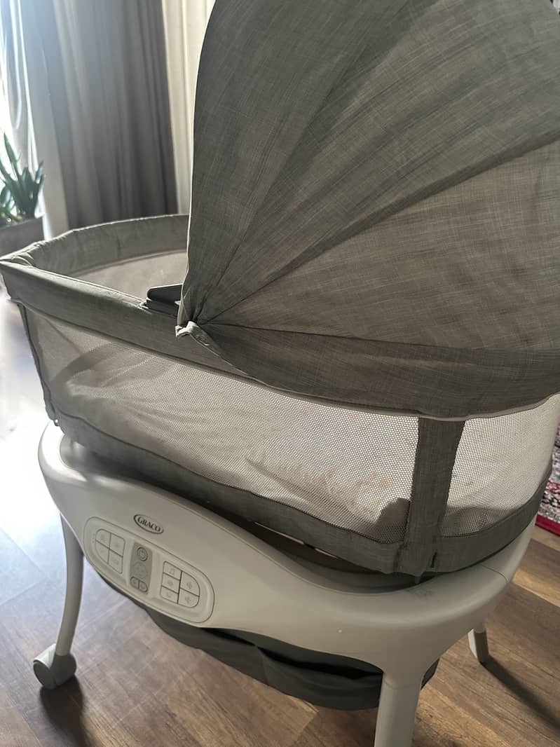 Baby cot 1
